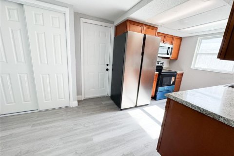 Casa en venta en Holiday, Florida, 4 dormitorios, 136.38 m2 № 1885331 - foto 14