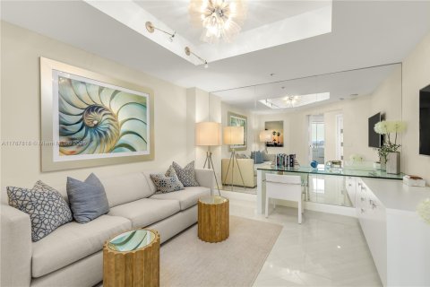 Condo in North Miami Beach, Florida, 2 bedrooms  № 1863251 - photo 28