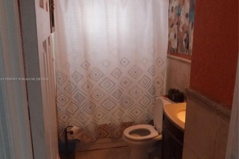 House in Miami Gardens, Florida 2 bedrooms, 72.46 sq.m. № 1863576 - photo 21