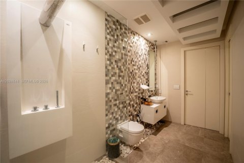 Купить виллу или дом в Дорал, Флорида 1 комната, 318.56м2, № 2146071 - фото 8