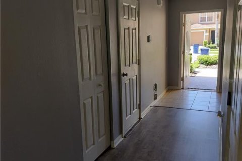 Townhouse in Land O' Lakes, Florida 2 bedrooms, 120.4 sq.m. № 1521550 - photo 16