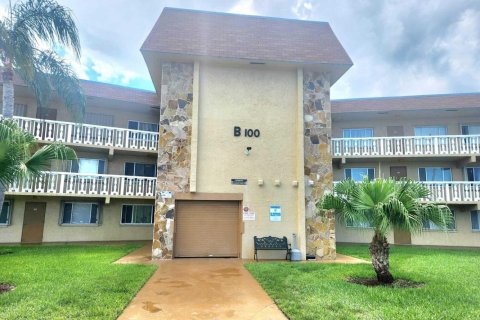 Condo à Palm Springs, Floride, 2 chambres  № 2177003