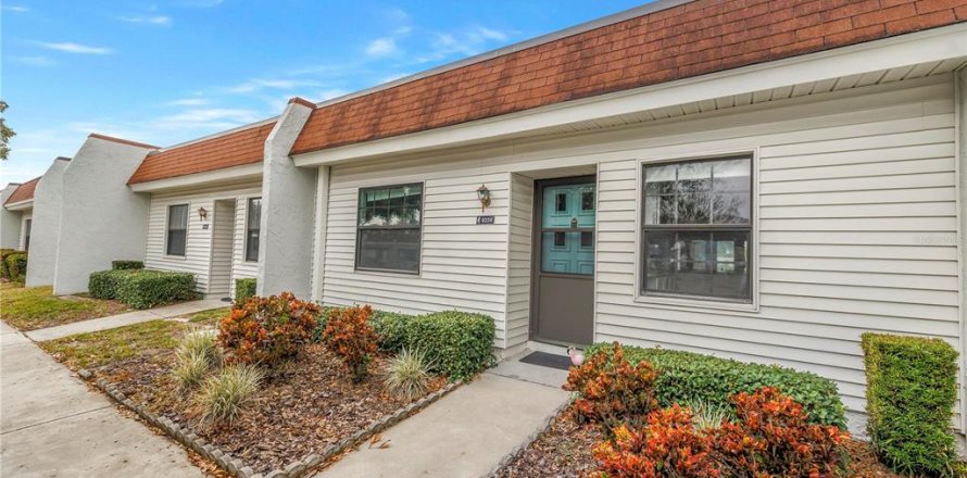 Casa en Seminole, Florida 2 dormitorios, 74.79 m2 № 2094112