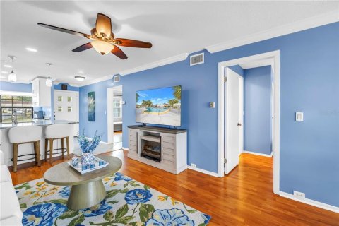 Casa en alquiler en Seminole, Florida, 2 dormitorios, 74.79 m2 № 2094112 - foto 17