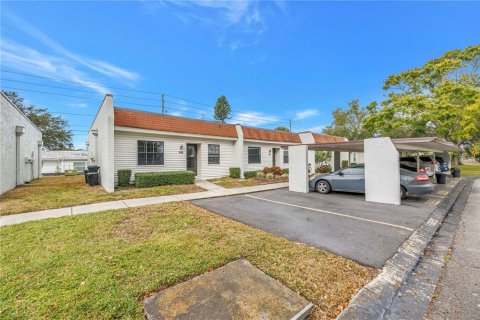 Casa en alquiler en Seminole, Florida, 2 dormitorios, 74.79 m2 № 2094112 - foto 2