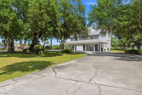 Commercial property in Okeechobee, Florida № 2075418 - photo 4