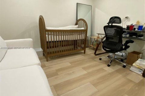 Condo in Hollywood, Florida, 2 bedrooms  № 2069170 - photo 16