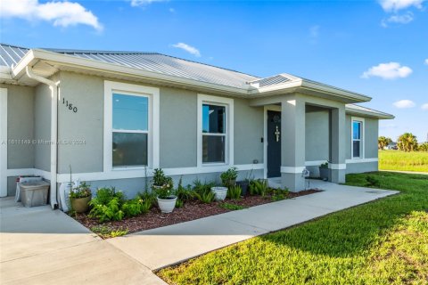 House in LaBelle, Florida 3 bedrooms, 133.78 sq.m. № 1762479 - photo 11