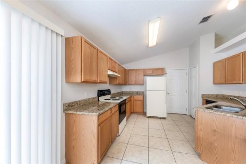 House in Orlando, Florida 3 bedrooms, 117.06 sq.m. № 2098208 - photo 5