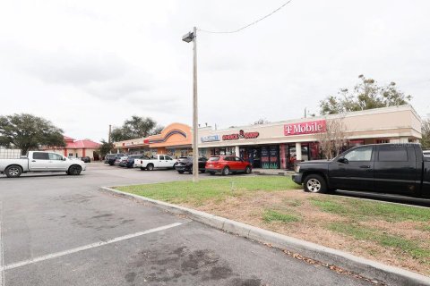 Commercial property in Belleview, Florida 2137.77 sq.m. № 1522350 - photo 6