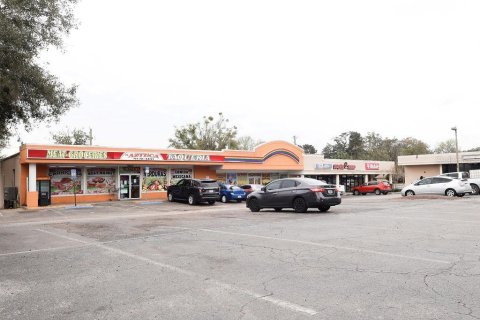 Commercial property in Belleview, Florida 2137.77 sq.m. № 1522350 - photo 4