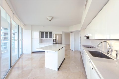 Снять в аренду кондоминиум в Майами, Флорида 2 спальни, 192.31м2, № 2145842 - фото 12
