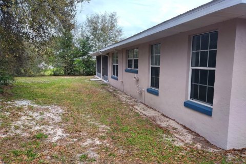 House in Deltona, Florida 3 bedrooms, 172.24 sq.m. № 1796271 - photo 23
