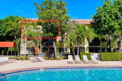 Condo à Pompano Beach, Floride, 2 chambres  № 2189663