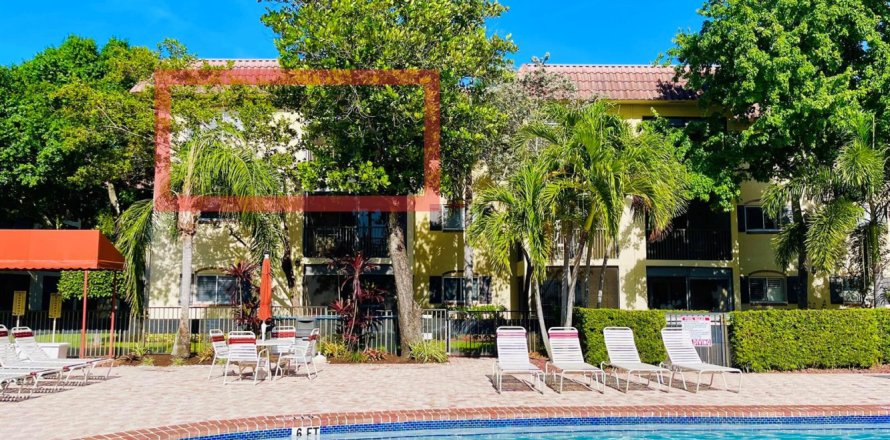 Condominio en Pompano Beach, Florida, 2 dormitorios  № 2189663