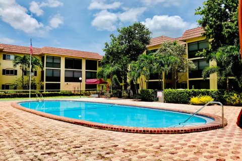 Condominio en venta en Pompano Beach, Florida, 2 dormitorios, 81.75 m2 № 2189663 - foto 21