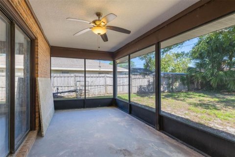 House in Deltona, Florida 3 bedrooms, 121.61 sq.m. № 1750625 - photo 4