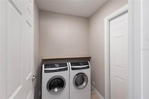 House in Deltona, Florida 3 bedrooms, 121.61 sq.m. № 1750625 - photo 6