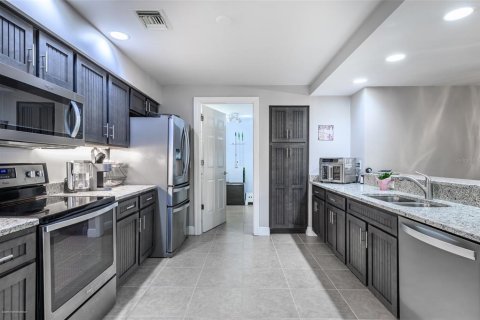 Condo in Punta Gorda, Florida, 2 bedrooms  № 1786844 - photo 7