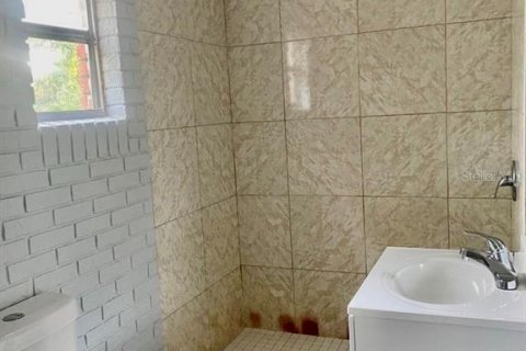 Immobilier commercial à vendre à Winter Haven, Floride: 4 chambres, 138.24 m2 № 1881440 - photo 6