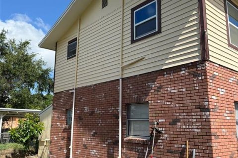 Immobilier commercial à Winter Haven, Floride 4 chambres, 138.24 m2 № 1881440
