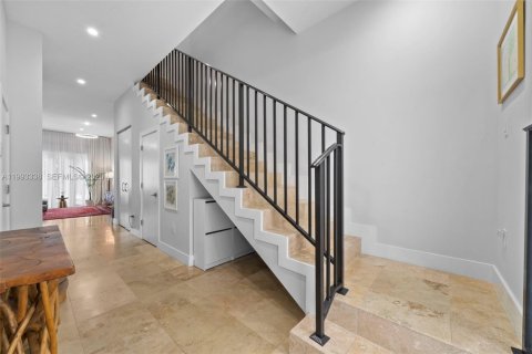 Adosado en venta en North Miami Beach, Florida, 3 dormitorios, 209.22 m2 № 2254698 - foto 5