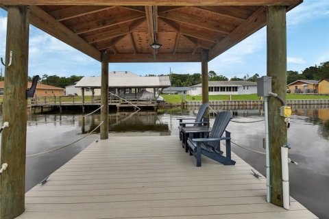 House in Astor, Florida 3 bedrooms, 120.77 sq.m. № 2132214 - photo 30