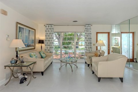 Casa en venta en Venice, Florida, 2 dormitorios, 165.18 m2 № 2134544 - foto 3