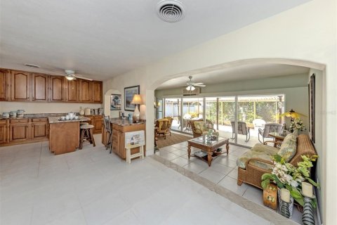 Casa en venta en Venice, Florida, 2 dormitorios, 165.18 m2 № 2134544 - foto 4
