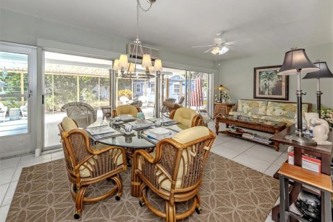 Casa en venta en Venice, Florida, 2 dormitorios, 165.18 m2 № 2134544 - foto 24