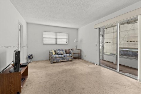 Copropriété à vendre à Deerfield Beach, Floride: 1 chambre, 65.03 m2 № 1994279 - photo 11