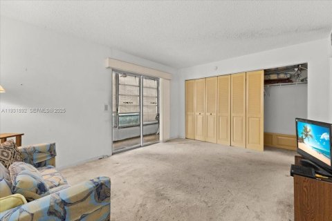 Copropriété à vendre à Deerfield Beach, Floride: 1 chambre, 65.03 m2 № 1994279 - photo 13