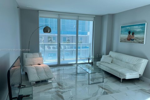 Купить кондоминиум в Майами, Флорида 2 спальни, 111.48м2, № 1961657 - фото 25