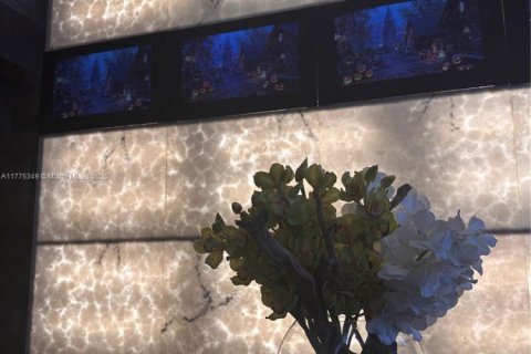 Купить кондоминиум в Майами, Флорида 2 спальни, 111.48м2, № 1961657 - фото 6