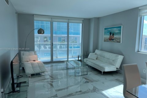 Купить кондоминиум в Майами, Флорида 2 спальни, 111.48м2, № 1961657 - фото 26