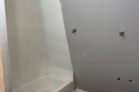 Casa en venta en Orlando, Florida, 4 dormitorios, 188.41 m2 № 1902489 - foto 7