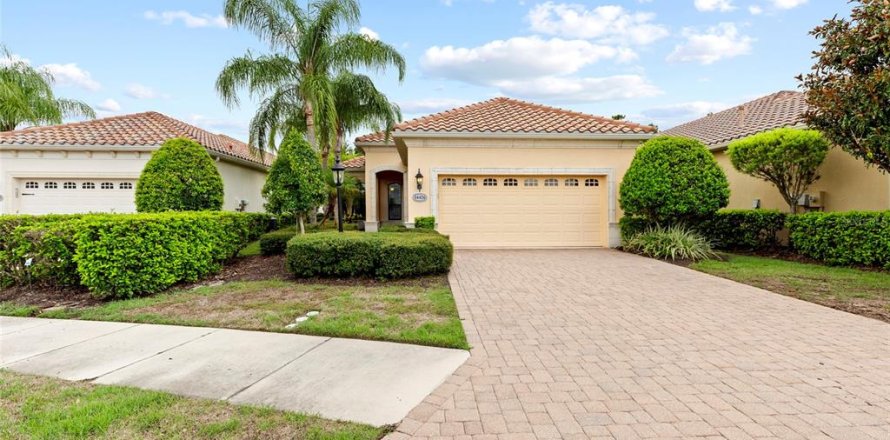 House in Lakewood Ranch, Florida 2 bedrooms, 203.83 sq.m. № 2291066