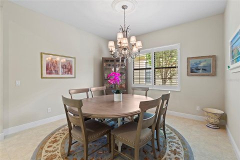House in Lakewood Ranch, Florida 2 bedrooms, 203.83 sq.m. № 2291066 - photo 20