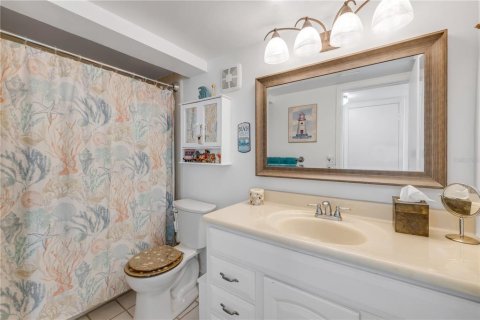 Condo in Daytona Beach, Florida, 1 bedroom  № 1813137 - photo 30