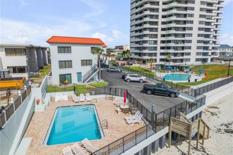 Condo in Daytona Beach, Florida, 1 bedroom  № 1813137 - photo 8