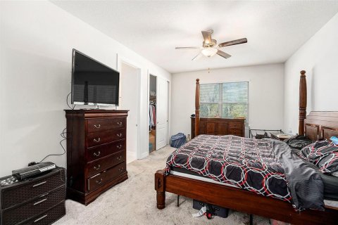 House in Spring Hill, Florida 4 bedrooms, 231.61 sq.m. № 1543423 - photo 15