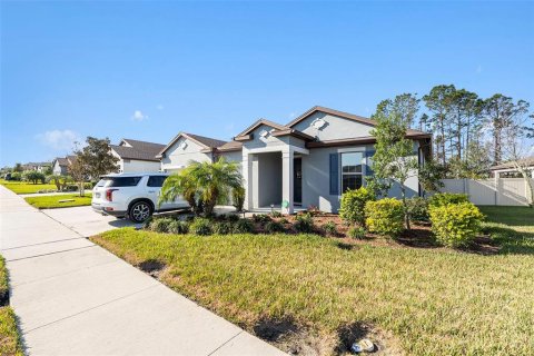House in Spring Hill, Florida 4 bedrooms, 231.61 sq.m. № 1543423 - photo 2