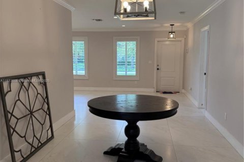 House in Palmetto Bay, Florida 4 bedrooms, 195.37 sq.m. № 1979931 - photo 16