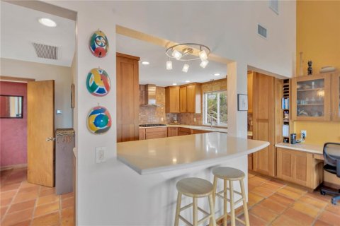 House in Saint Petersburg, Florida 3 bedrooms, 156.08 sq.m. № 1903023 - photo 11