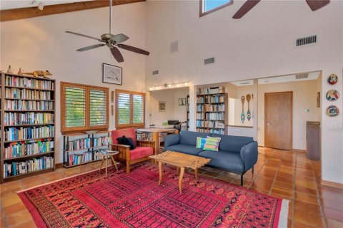 House in Saint Petersburg, Florida 3 bedrooms, 156.08 sq.m. № 1903023 - photo 8