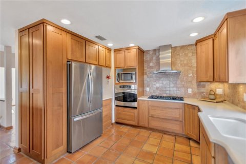House in Saint Petersburg, Florida 3 bedrooms, 156.08 sq.m. № 1903023 - photo 12