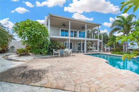 House in Saint Petersburg, Florida 3 bedrooms, 156.08 sq.m. № 1903023 - photo 30