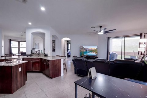 House in Orange City, Florida 4 bedrooms, 172.52 sq.m. № 2419666 - photo 13