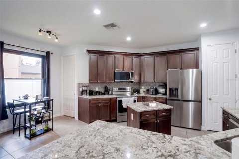 House in Orange City, Florida 4 bedrooms, 172.52 sq.m. № 2419666 - photo 17