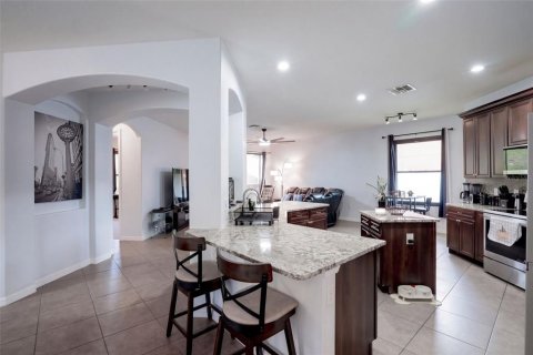 House in Orange City, Florida 4 bedrooms, 172.52 sq.m. № 2419666 - photo 14